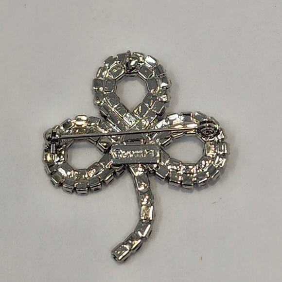 Shamrock Clover Green Clear Crystal Brooch Pin Signed FL 2011 Lucky Prong Set - Picture 3 of 5